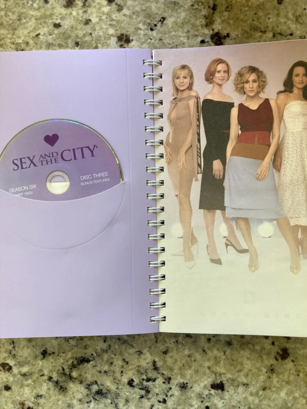 Sex and the City Complete Series - Picture 13 of 16